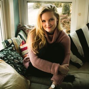 Meet your Posher, Violet